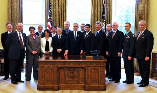 2007 Baldige awardee representatives in the Oval Office